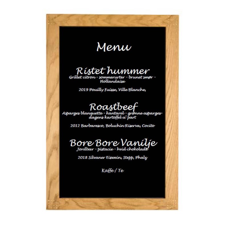 Velkomst &amp; Menu tavle udf�rt i Eg med tapsamling &amp; messing nagler / sort skive tavle